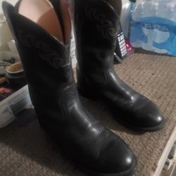 Nice Like New Men's Black Leather Ariat Boots 👢 Size 101/2
