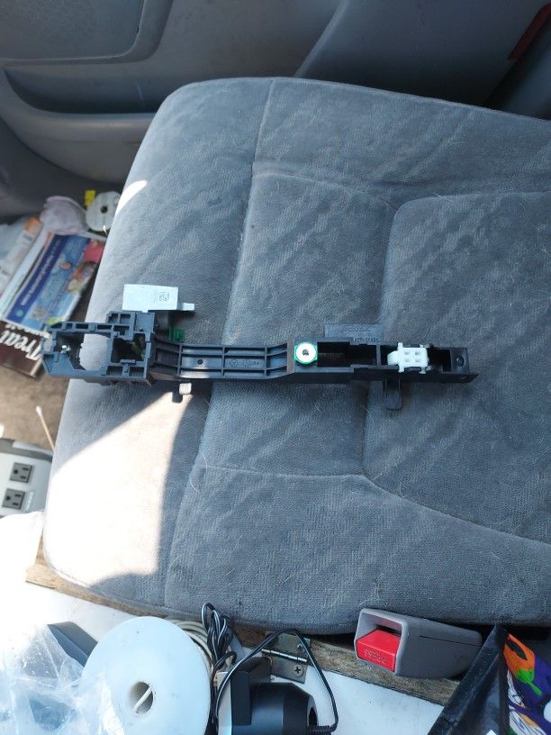 2023-25 Honda Crv Door Handle Base