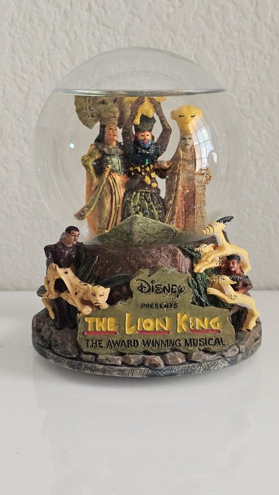 Disney's "The Lion King" Rotating Musical Glitter Globe from The Bradford Exchange.