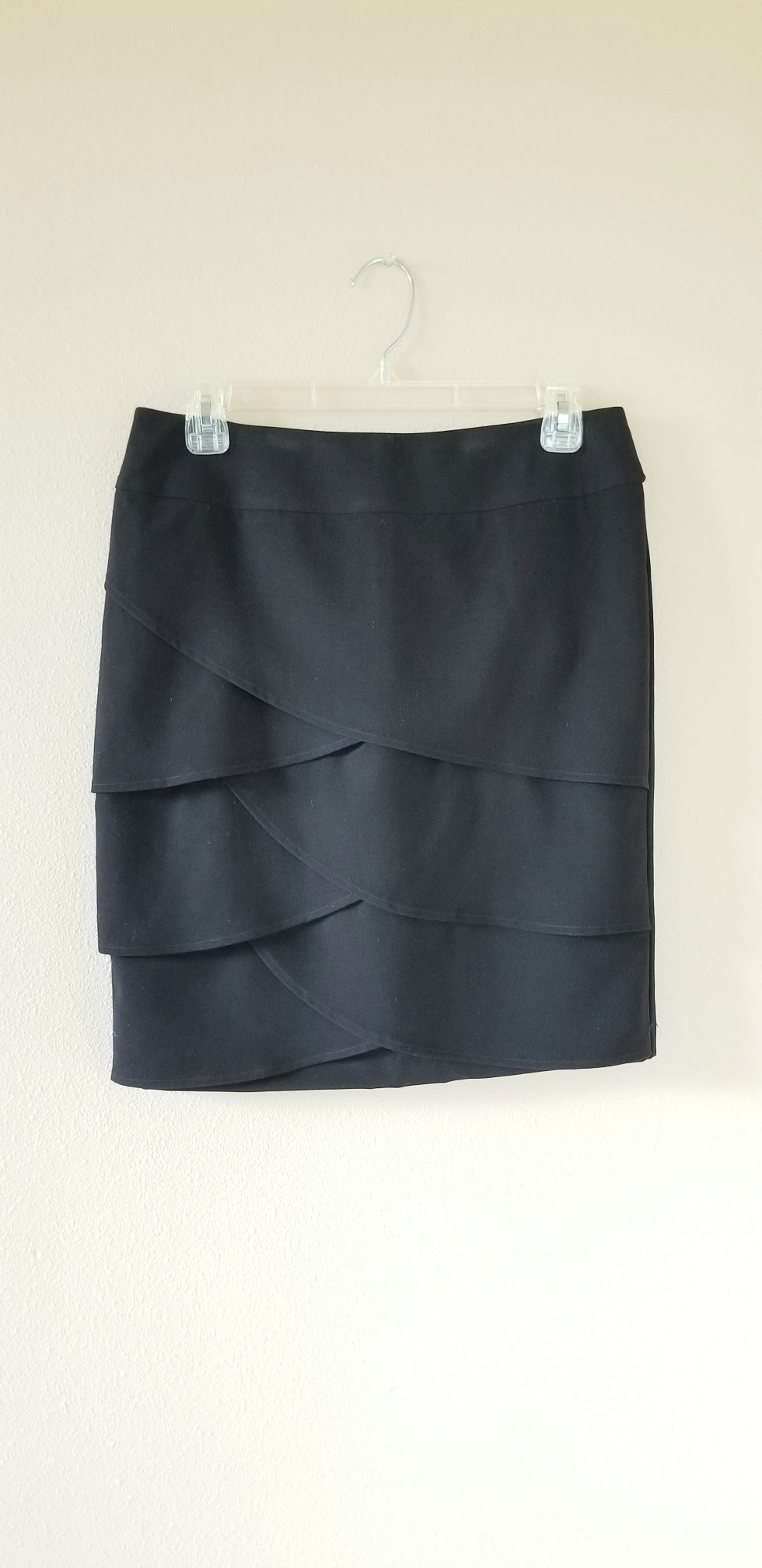 Black skirt Size 2 Worn once Like New