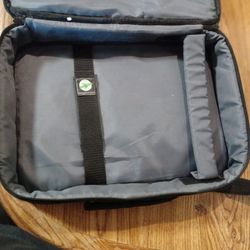 Swiss Gear  Carrying Case Any Laptop Up To 17 Inches & A Dual Fan To Keep Your Laptop Cool & Running At A Great Speed 