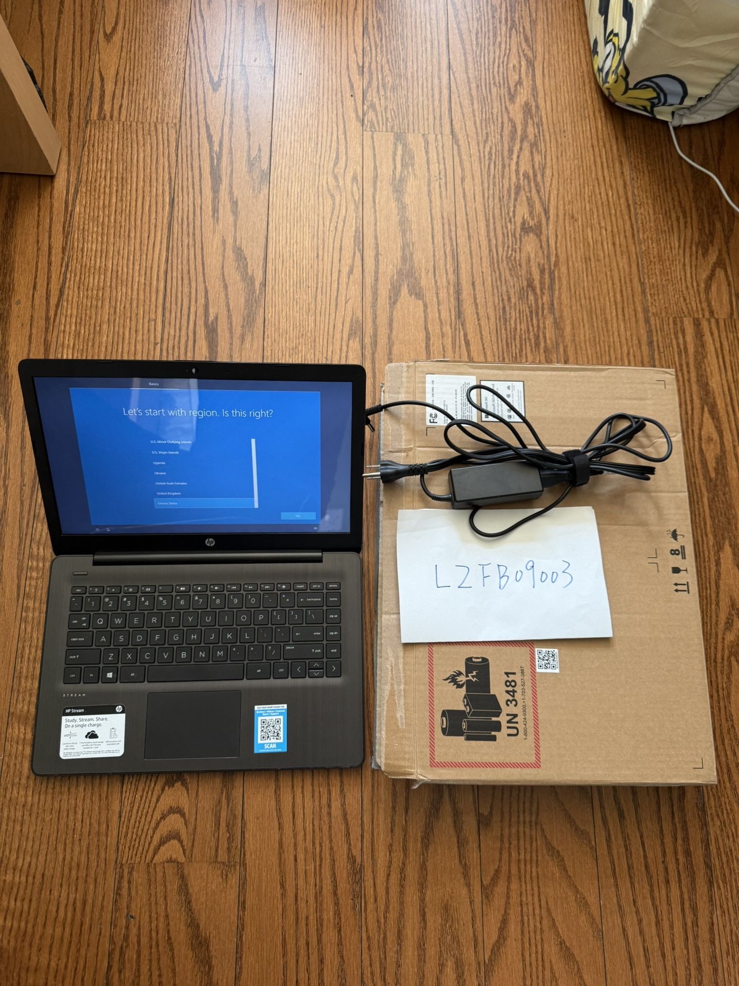 HP Stream Laptop 140DS0060NR/4GB RAM/64GB eMMC/Windows 10/Fully Functional/Brand New Open Box
