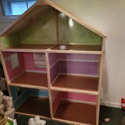 Dollie & Me Dollhouse 