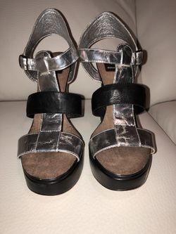 Women’s Dolce Vita silver/black shoes size 9