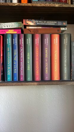 Throne of glass by Sarah j Maas hardcover