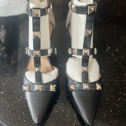 Gorgeous Black Studded Heels Size 12M
