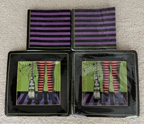 Halloween Paper Plates & Napkin Set