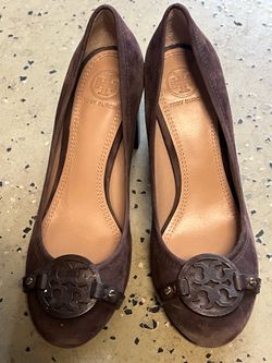 Tory Burch Suede Block Heel Pumps Size 6.5
