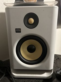 Krk Rokit 7