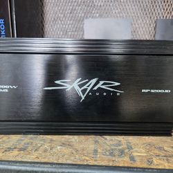 Skar audio Monoblock Amp w Dual 10s GM Crew cab box