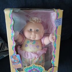 Cabbage Patch Kid Doll Little Lullabye