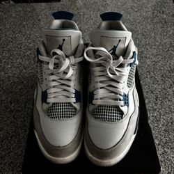 Jordan 4s 