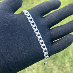 Men’s Silver Curb Link Bracelet 8 Inch 21 Grams 8 MM - Make An Offer