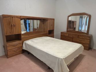 Oak Queen bedroom set