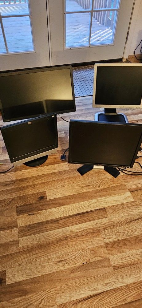 Dell & HP Computer Monitors