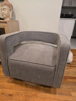 Swivel chair