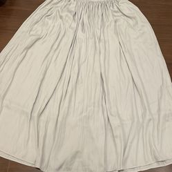 Uniqlo Gray Pleated Full Skirt Size Small