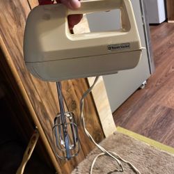 Toastmasters vintage five speed hand mixer