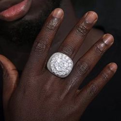 Flower-shaped gemstone diamond ring - Available in both colors