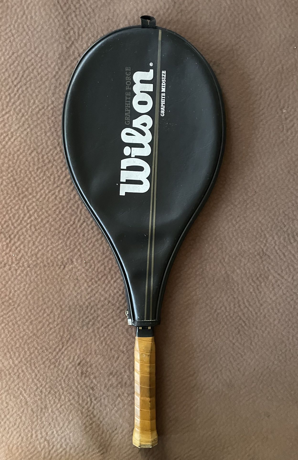 Wilson Graphite Force Graphite Composite Midsize Tennis Racket 4 3/8 L3 Grip