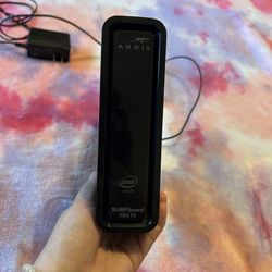 Arris SURFboard DOCSIS 3.0 Cable Modem & Wi-Fi Router