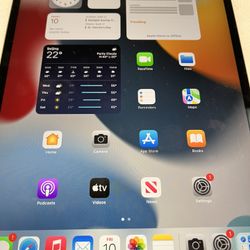 iPad Air 3rd Generation WiFi 64GB Good Condition 