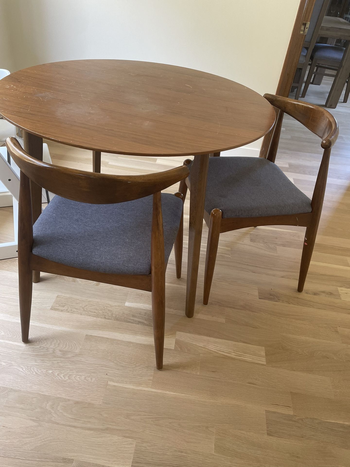 Round MCM Dining Room Table 