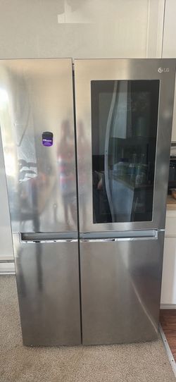 Samsung Side-by-Side Refrigerator – Excellent Condition