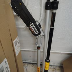 DeWalt 20v pole saw like new condition