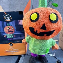 HALLOWEEN JACK-O'-LANTERN LIT DECORATION (LIKE NEW)
