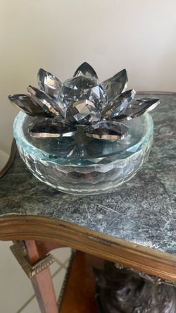 Glass Trinket Lotus Top Decorative Box Faceted Jewelry or Trinket Dish