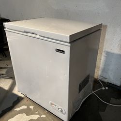 Magic Chef Freezer 
