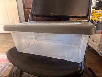 Plastic containers