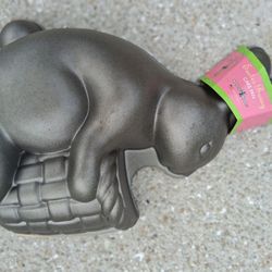 New Nordic Ware Easter Bunny Cake Pan. 