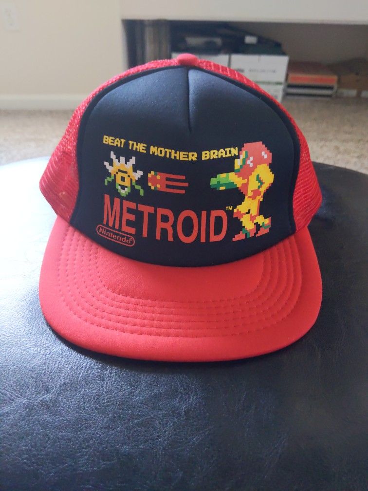 VINTAGE 2010 NINTENDO METROID HAT