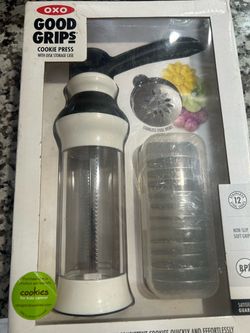 OXO Good Grips Cookie Press Set With 12 Stainless-Steel Disks
