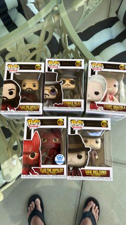 Funko pop Dracula complete set