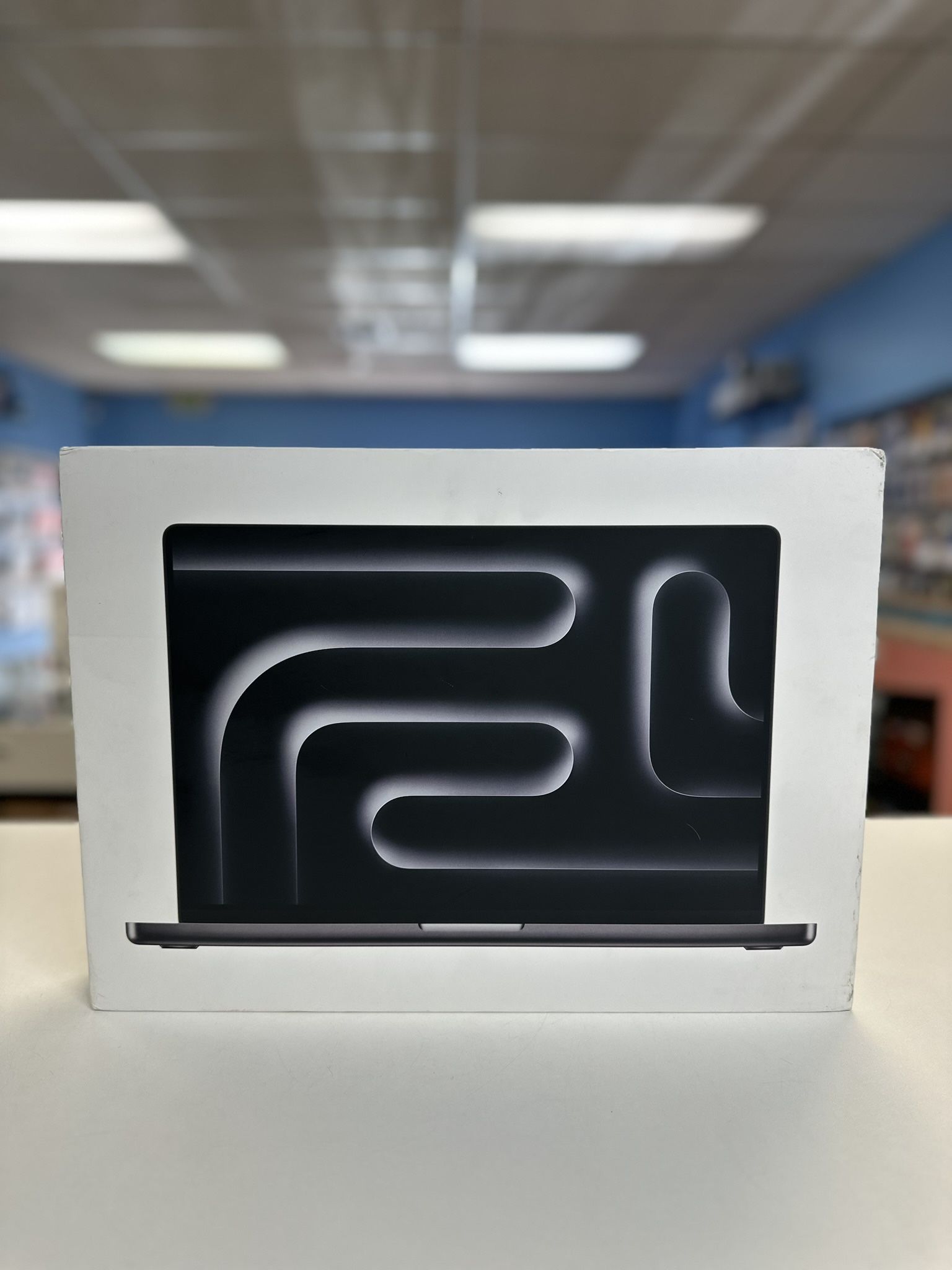 MacBook Pro 16inch M3Pro/18gb ram/512 ssd New sealed with apple care