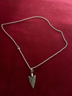 Mysterious  arrowhead necklace