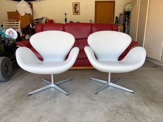 Arne Jacobsen for Fritz Hansen Swan Chairs