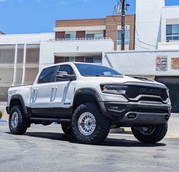 Eibach Front and Rear Level Springs with 18” Kmc Machined + 37’s Toyo RT Trails 📲