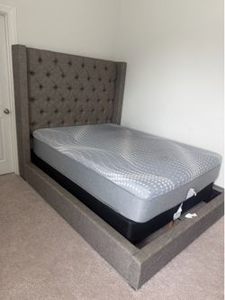 Vera Dream Grey Diamond Tufted 68"H Queen Upholstered Shelter Platform Bed