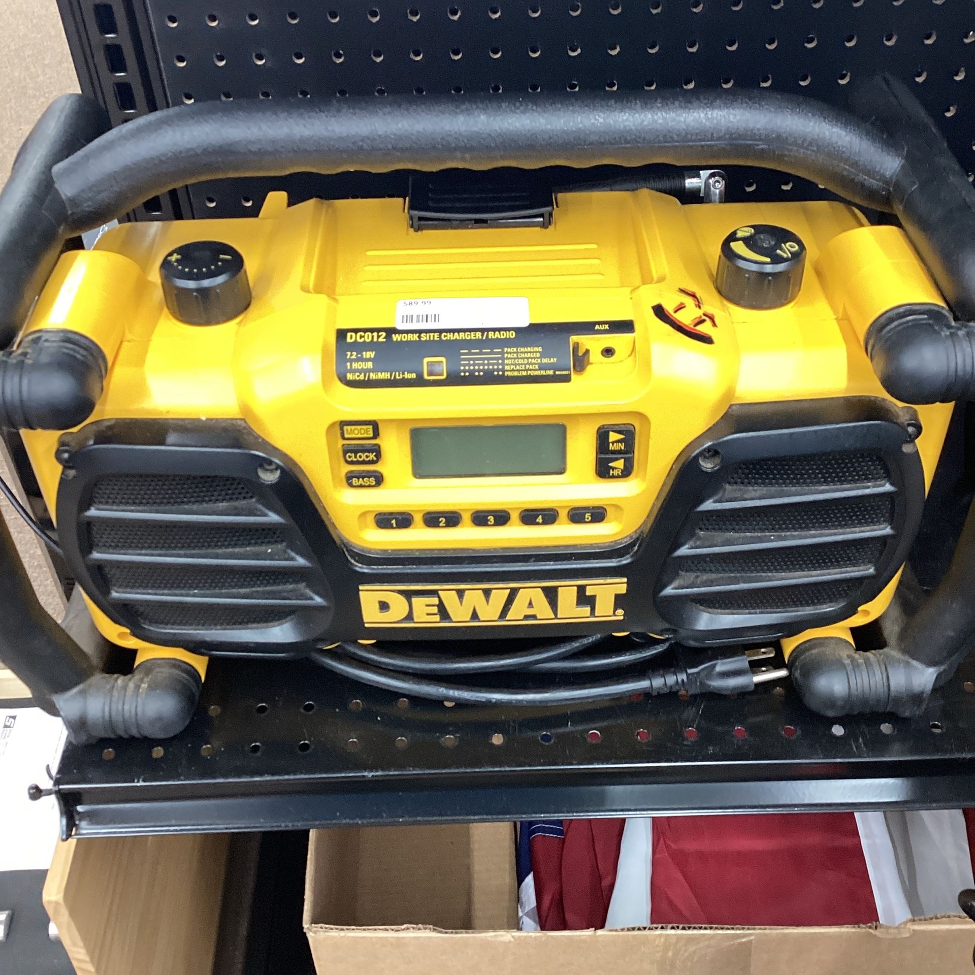 Dewalt Tool Charge Station Radio