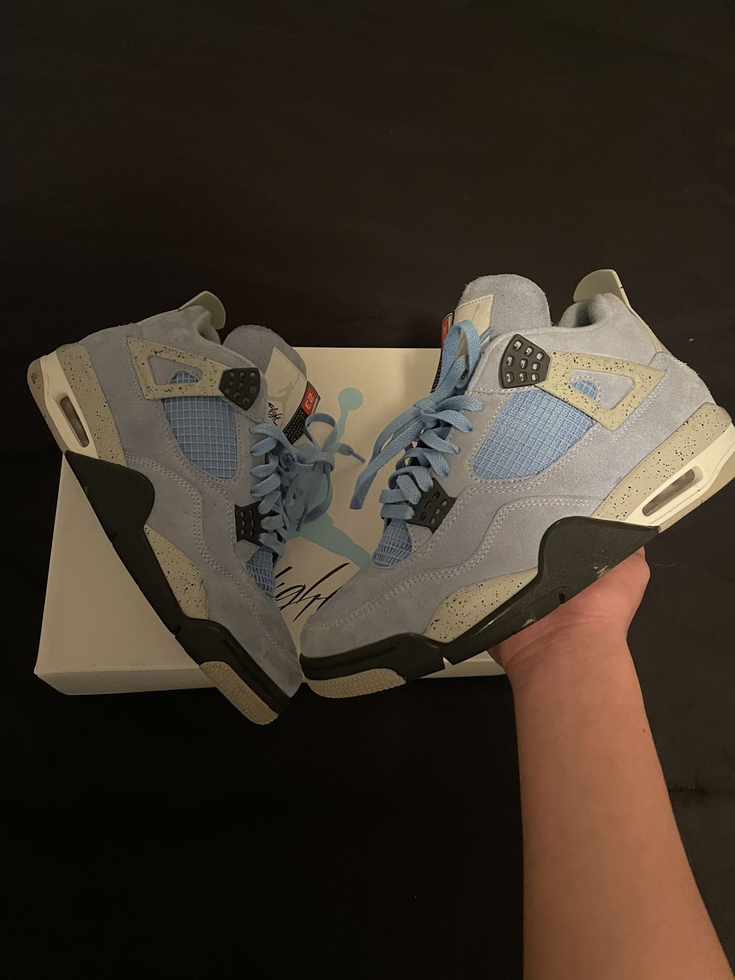 Unc Jordan 4