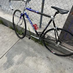 Giant CadexCFR 3 Carbon Fiber Frame 23” Rim 700 X 23c Shimano 105 Ready To Ride 