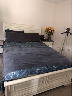 Queen bed frame set