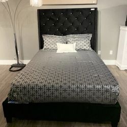 New Queen Bedframe 