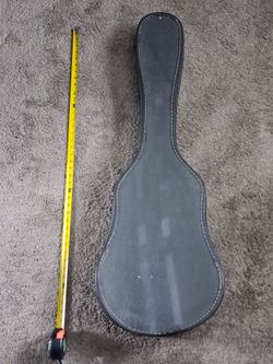 Guitar case