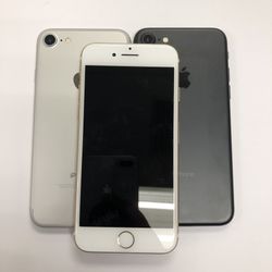 Apple iPhone 7 32gb unlocked , sold with store warranty and receipt  | Each 