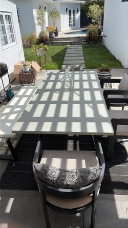 Concrete outdoor Table and Chairs